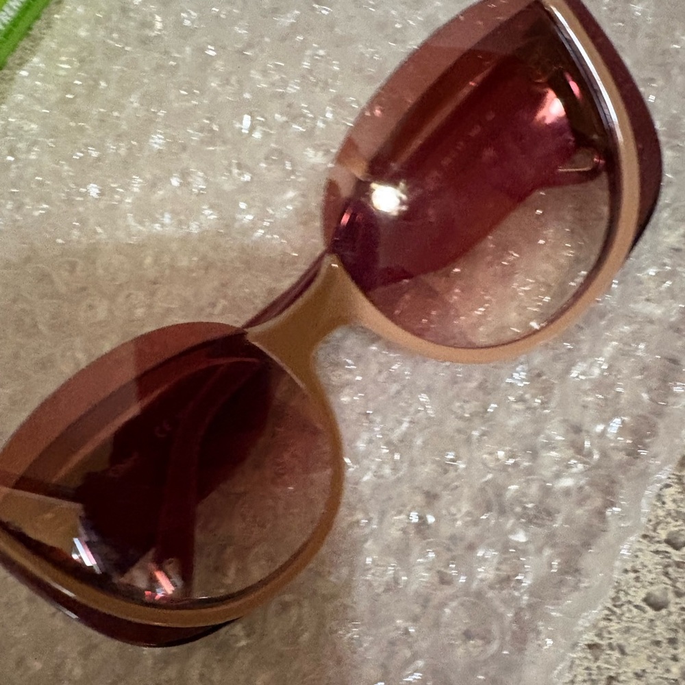 Chloe Burgundy Sunglasses - Picture 5 of 6